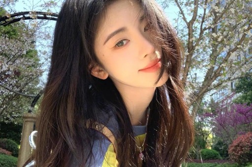 “中年翻红”被女星、富婆“”的瓜